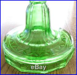 VINTAGE ALADDIN GREEN GLASS WASHINGTON DRAPE KEROSENE LAMP MODEL B BURNER