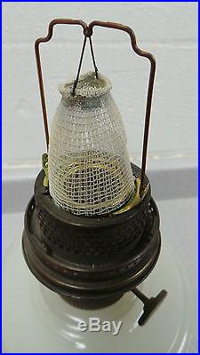 VINTAGE ALADDIN MOONSTONE SOLITAIRE OIL KEROSENE LAMP 1938 only 1000 made