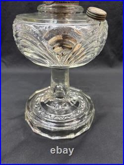 VINTAGE ALADDIN OIL LAMP CLEAR WASHINGTON DRAPE NU-TYPE MODEL B BURNER, Model B