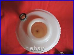 VINTAGE ALADDIN White Lincoln Drape Oil Lamp Nu-Type B Burner