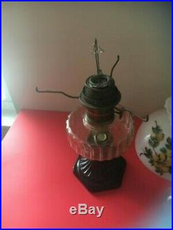 VINTAGE Aladdin Kerosene/Oil Lamp -Corinthian B-104 Clear FONT & Black Base 1936