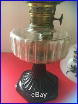 VINTAGE Aladdin Kerosene/Oil Lamp -Corinthian B-104 Clear FONT & Black Base 1936