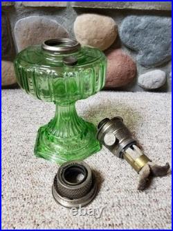 VTG 1934 Aladdin Model B 108 Green Uranium Glass Beta Crystal Cathedral Oil Lamp