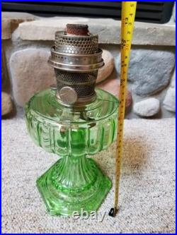 VTG 1934 Aladdin Model B 108 Green Uranium Glass Beta Crystal Cathedral Oil Lamp