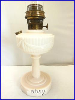 VTG 1940's ALADDIN LIGHT PINK ALACITE GLASS OIL LAMP MODEL B TALL LINCOLN DRAPE