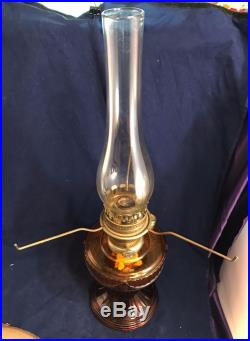 VTG 1979 ALADDIN/MODEL 23 AMBER LINCOLN DRAPE OIL/KEROSENE LAMP withORIGINAL SHADE