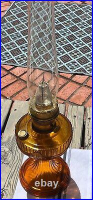 VTG 74 Aladdin Model 23 Amber Lincoln Drape Kerosene Oil Short Lamp withChimney