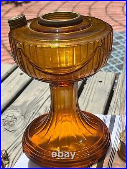 VTG 74 Aladdin Model 23 Amber Lincoln Drape Kerosene Oil Short Lamp withChimney