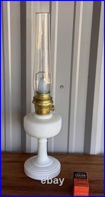 VTG ALADDIN ALACITE SIMPLICITY White Lamp WithEverything New Except The Oil Cap