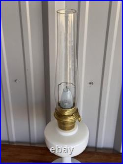 VTG ALADDIN ALACITE SIMPLICITY White Lamp WithEverything New Except The Oil Cap