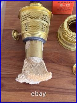 VTG ALADDIN ALACITE SIMPLICITY White Lamp WithEverything New Except The Oil Cap