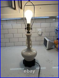 VTG Aladdin Alacite URANIUM Lamp WITH FINIAL In Excellent Working Condition