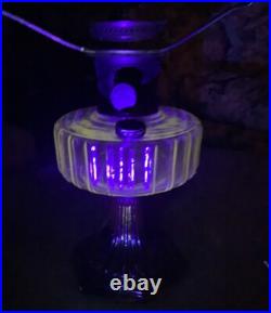 VTG Aladdin Corinthian Clear Over Amber GLOWS Mantle Oil Lamp Mod B Grape Floral