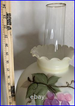 VTG Aladdin Corinthian Clear Over Amber GLOWS Mantle Oil Lamp Mod B Grape Floral