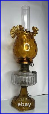 VTG! Aladdin Corinthian Clear Over Amber Glass Oil Lamp W Thumbprint Ruffled Top