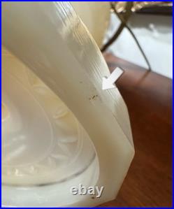 VTG Aladdin Electric Model-B Tall Lincoln Drape Alacite Lamp Uranium Glows