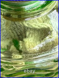 VTG Aladdin Nu-Type Model B Washington Drape Uranium Green Glass Oil Lamp, Glows