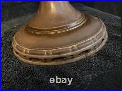 VTG Aladdin kerosine lamp Model 8, bronze ornate, with ceramic shade. 1919-1920