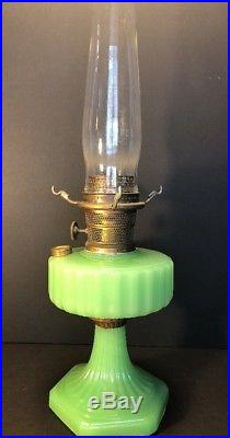 VTG Antique 1934 Aladdin Jadeite Moonstone Kerosene Oil Table Lamp With Chimney