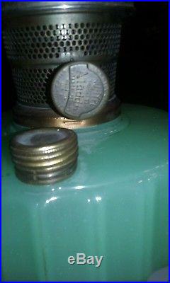 VTG Antique Aladdin Jadeite Moonstone Kerosene Oil Table Lamp