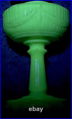 VTG Uranium Aladdin Alacite Tall Lincoln Drape Glass Model B Oil Lamps Glows Hot