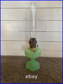 Vintage 1930's Aladdin Model B Mantle Oil Lamp Jadeite