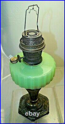 Vintage 1935 36 Green Moonstone Aladdin MAJESTIC Oil Kerosene Lamp