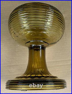 Vintage 1937-38 Aladdin B-82L Olive Amber Crystal Light Kerosene Oil Lamp