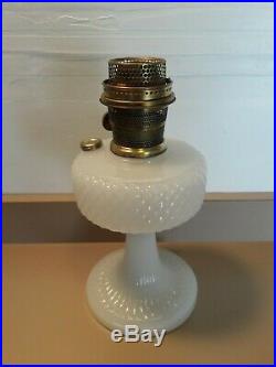 Vintage 1937 Aladdin B-85 Quilt White Moonstone Kerosene Lamp