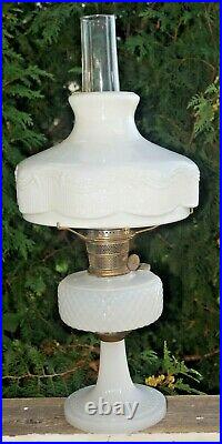 Vintage 1937 Aladdin Diamond Quilt White Moonstone Oil Lamp With Chimney & Shade