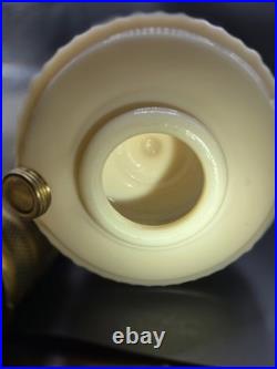 Vintage 1939-41 Aladdin Uranium B-75 Tall Lincoln Drape Ivory Alacite Oil Lamp