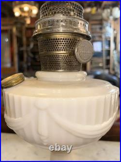 Vintage 1940s Aladdin Model B Tall Ivory Alacite Lincoln Drape Kerosene Oil Lamp