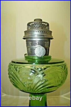 Vintage 1941 42 Aladdin Washington Drape Green Oil Kerosene Lamp With Chimney