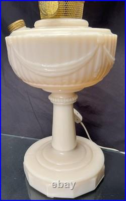 Vintage ALADDIN 1940's Alacite LINCOLN DRAPE Oil Lamp Cherub Shade, Lox Chimney