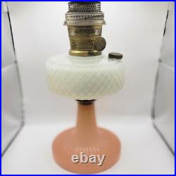 Vintage ALADDIN B-91 QUILT OIL LAMP WHITE MOONSTONE / ROSE MOONSTONE