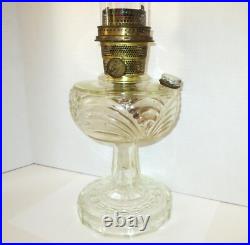 Vintage ALADDIN Glass Washington Drape Oil-Kerosene Lamp B-53 Model-B Burner