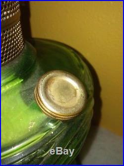 Vintage ALADDIN KEROSENE OIL LAMP GREEN WASHINGTON DRAPE, CROWS FEET, PLAIN STEM