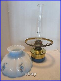 Vintage ALADDIN Kerosene OIL LAMP Brass & GLASS SHADE HAND PAINTED 1950's 20t