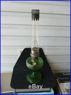 Vintage ALADDIN Kerosene OiL LAMP GREEN Washington Drape with wicker and globe