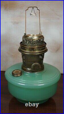Vintage ALADDIN Moonstone Kerosene Lamp Nu-Type Model B