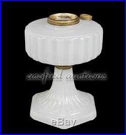 Vintage ALADDIN White Moonstone Corinthian Art Glass Kerosene Oil Lamp Model B