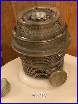 Vintage Aladdin 1939 Model B-60 Alacite Lincoln Drape Glass Oil Lamp (20E)