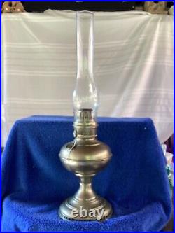 Vintage Aladdin 22 Inches Tall Antique Brass Or Nickel Plated Oil Lamp Beautiful