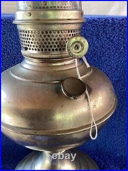 Vintage Aladdin 22 Inches Tall Antique Brass Or Nickel Plated Oil Lamp Beautiful