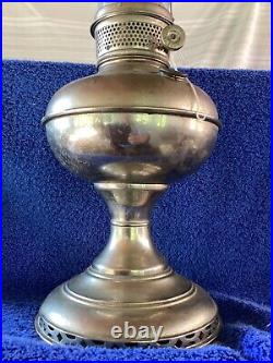 Vintage Aladdin 22 Inches Tall Antique Brass Or Nickel Plated Oil Lamp Beautiful