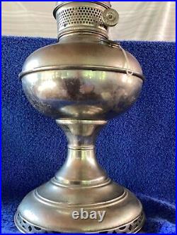 Vintage Aladdin 22 Inches Tall Antique Brass Or Nickel Plated Oil Lamp Beautiful