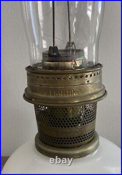Vintage Aladdin 23 Kerosene Oil Lamp Daisies & Wheat Milk Glass WithChimney 1970's