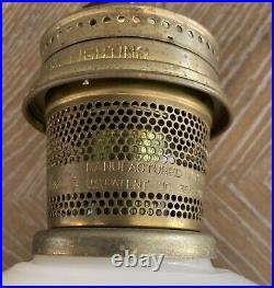 Vintage Aladdin 23 Kerosene Oil Lamp Daisies & Wheat Milk Glass WithChimney 1970's