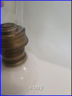 Vintage Aladdin 23 Kerosene Oil Lamp Daisies & Wheat Milk Glass WithChimney 1970's
