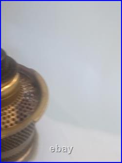 Vintage Aladdin 23 Kerosene Oil Lamp Daisies & Wheat Milk Glass WithChimney 1970's